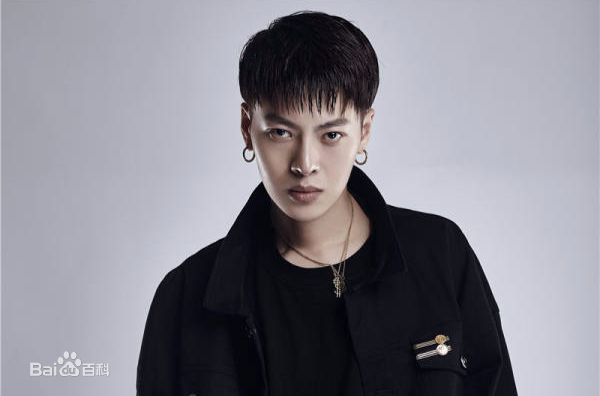 养鸡(YOUNG-G)前后照片