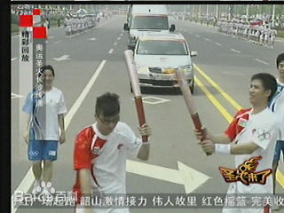 马可(Michael)奥运火炬手前后照片