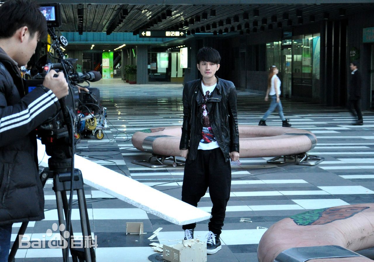 雷诺儿80婚约---《大都市小爱情》精选剧照