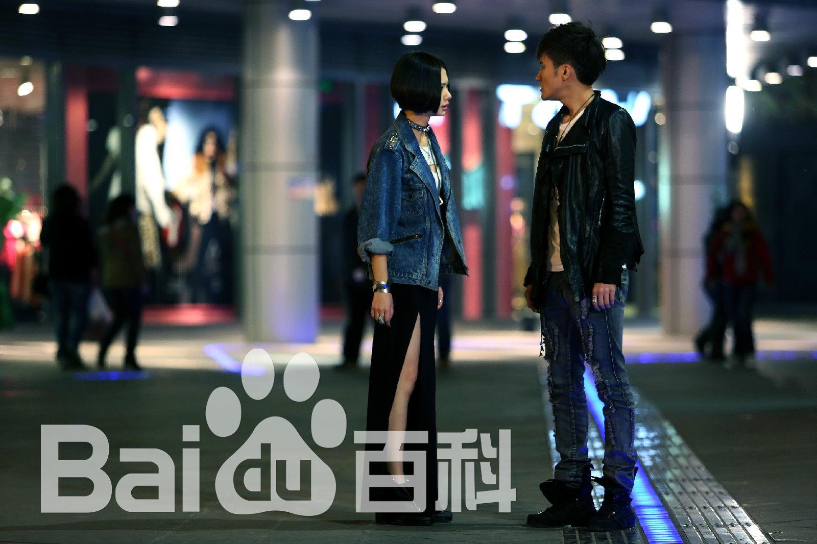 雷诺儿世界上的另一个我最全剧照