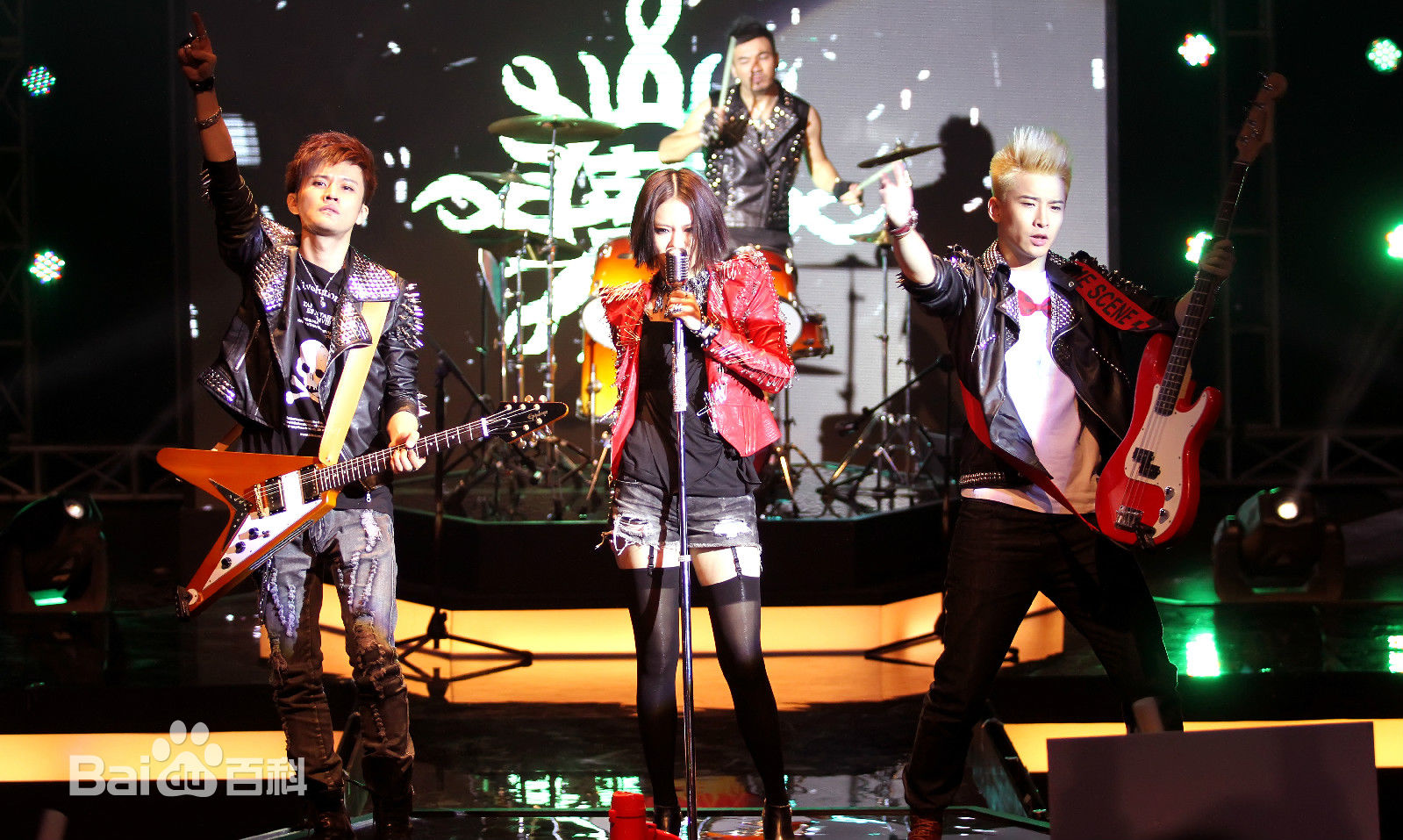 雷诺儿世界上的另一个我最全剧照