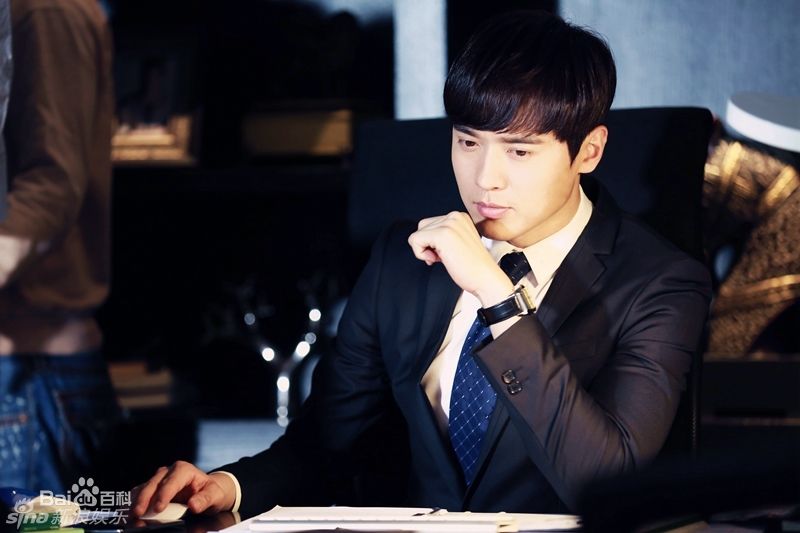 雷诺儿爱你，万缕千丝最优质剧照