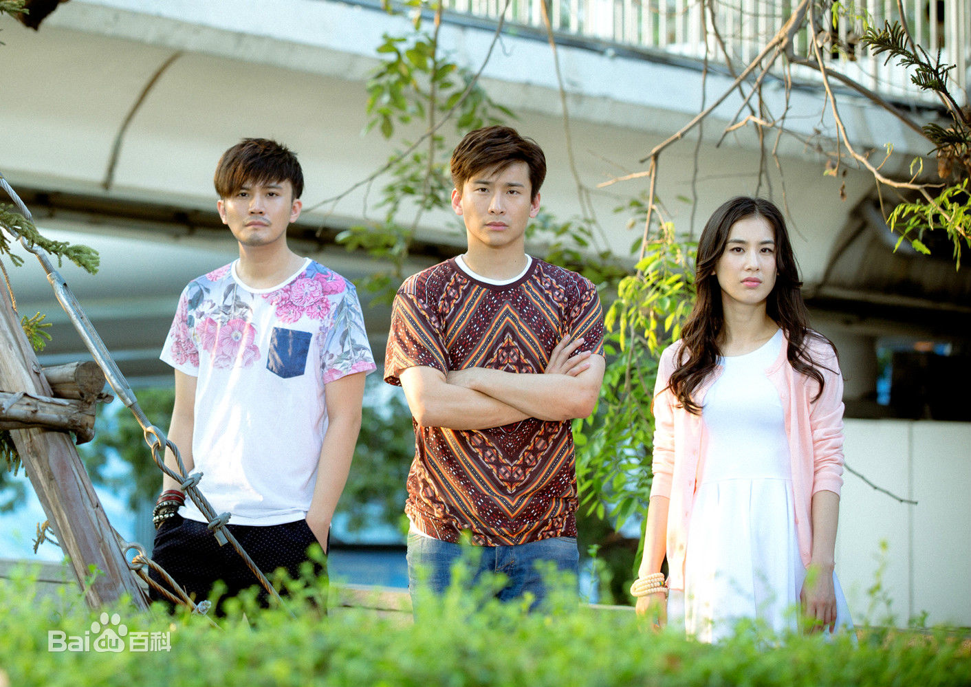 雷诺儿爱你，万缕千丝最优质剧照