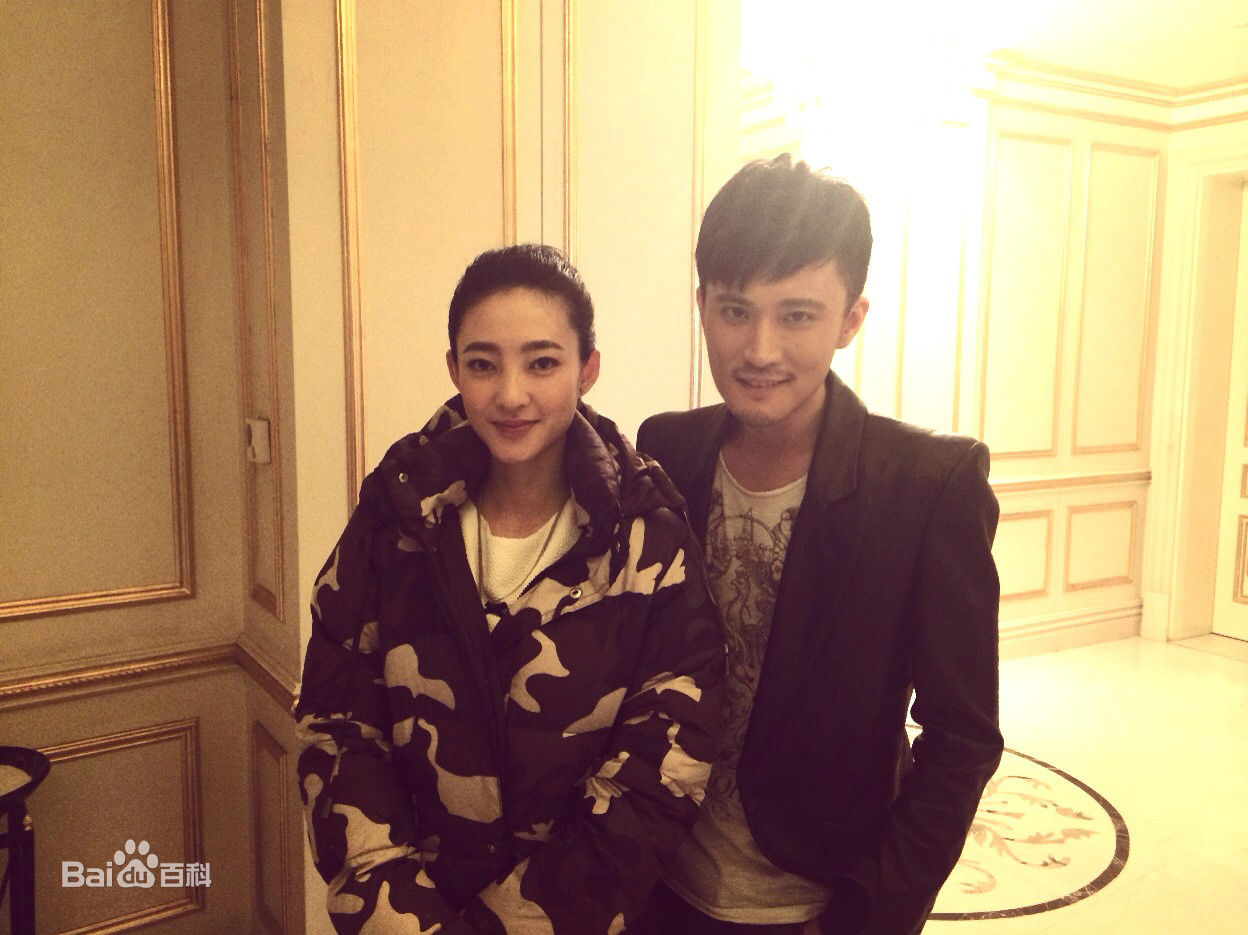 雷诺儿想明白了再结婚前后照片