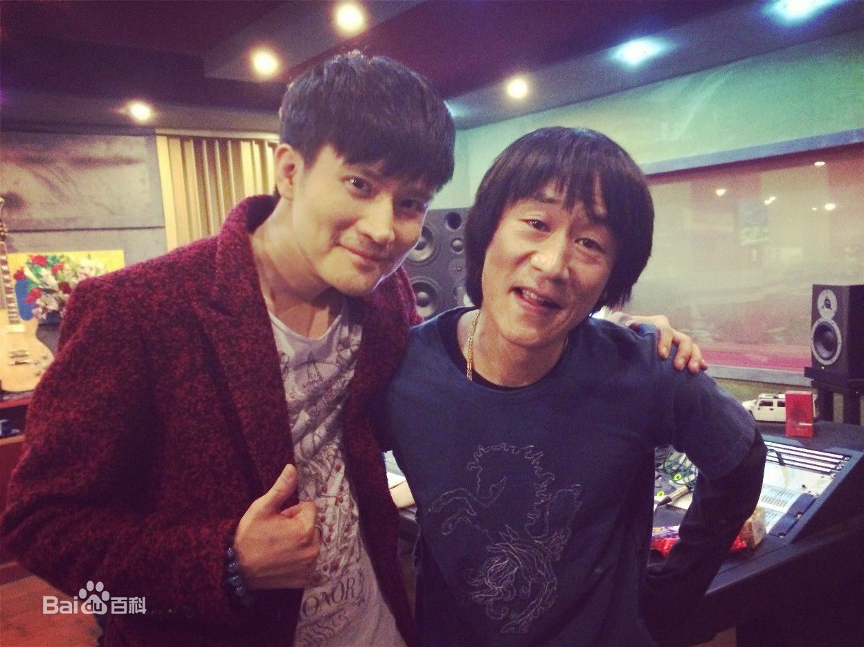 雷诺儿想明白了再结婚前后照片