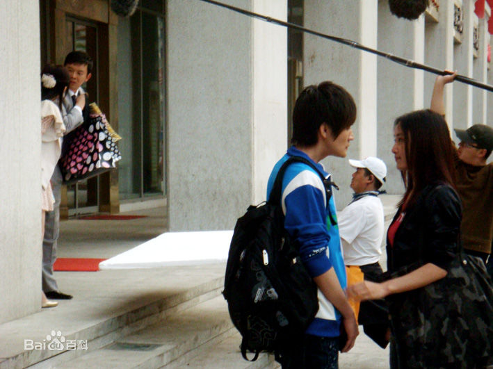 雷诺儿的个人图册性感图片图集