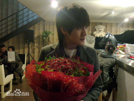 雷诺儿的个人图册性感图片图集