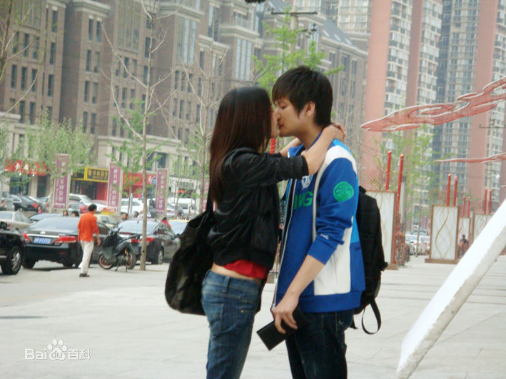 雷诺儿的个人图册性感图片图集