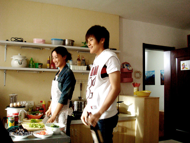 雷诺儿的个人图册素颜照壁纸