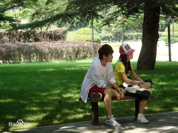 雷诺儿的个人图册素颜照相册