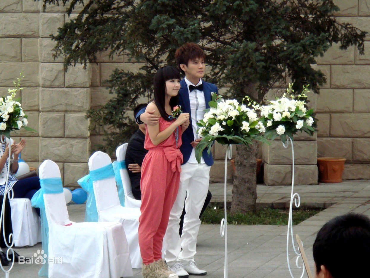 雷诺儿的个人图册素颜照相册