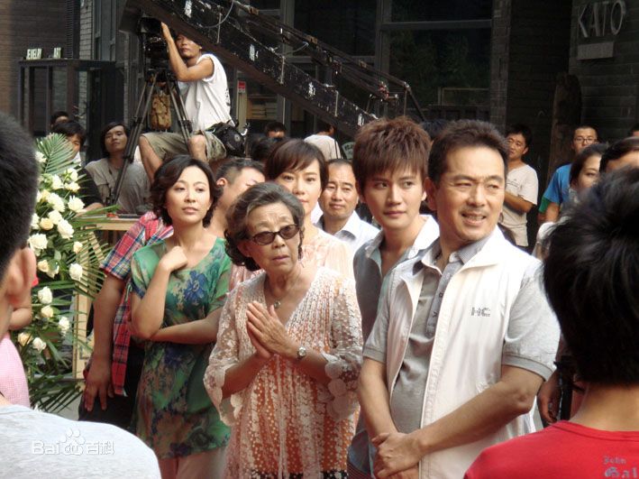 雷诺儿的个人图册素颜照相册