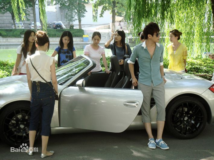 雷诺儿的个人图册素颜照相册