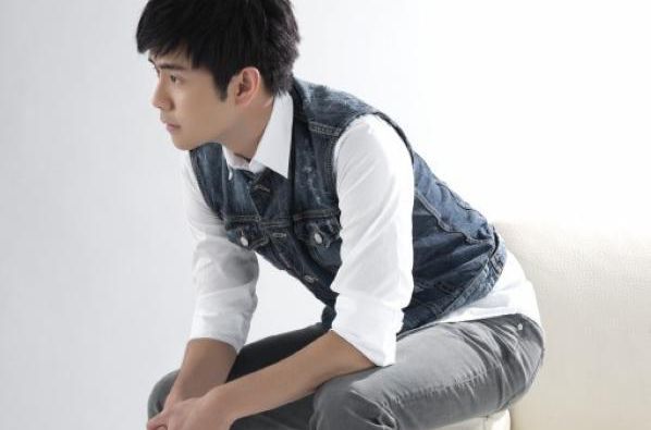 最新刘子千(Jeremy Liu)性感图片