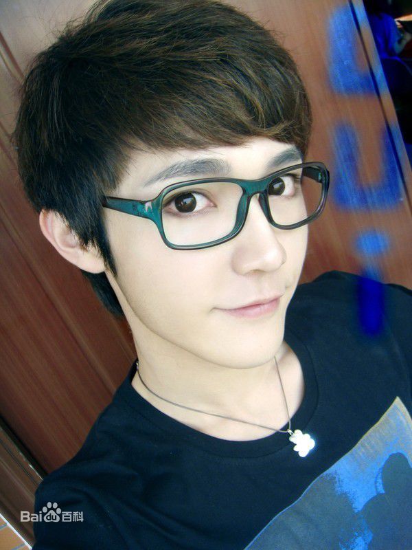 最全姚艺龙素颜照