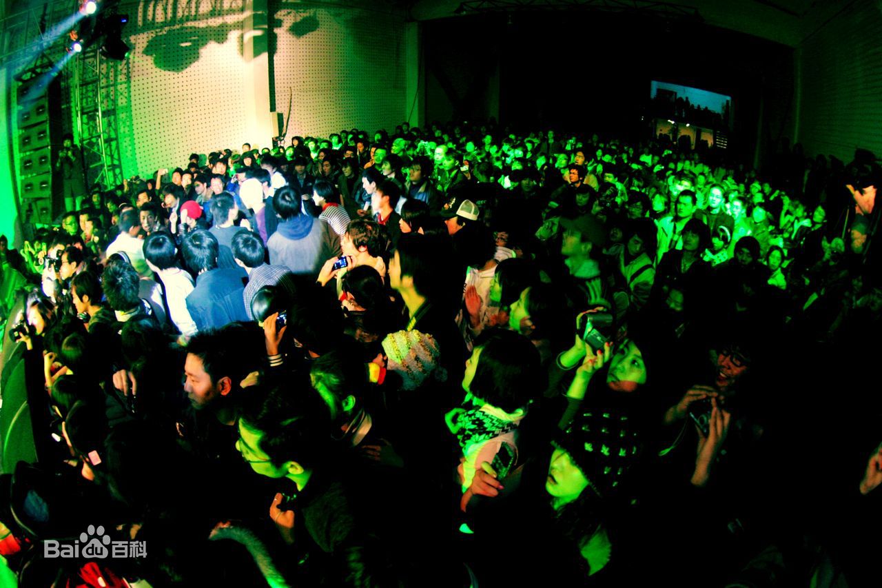 罗忆诗(Eser Loo) 宣传活动照片前后照片