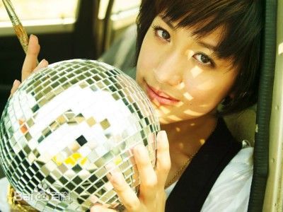 罗忆诗(Eser Loo) 专辑宣传照生活照相册