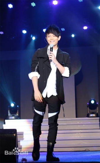 林宇中(Rynn)白色时尚音乐节素颜照相册