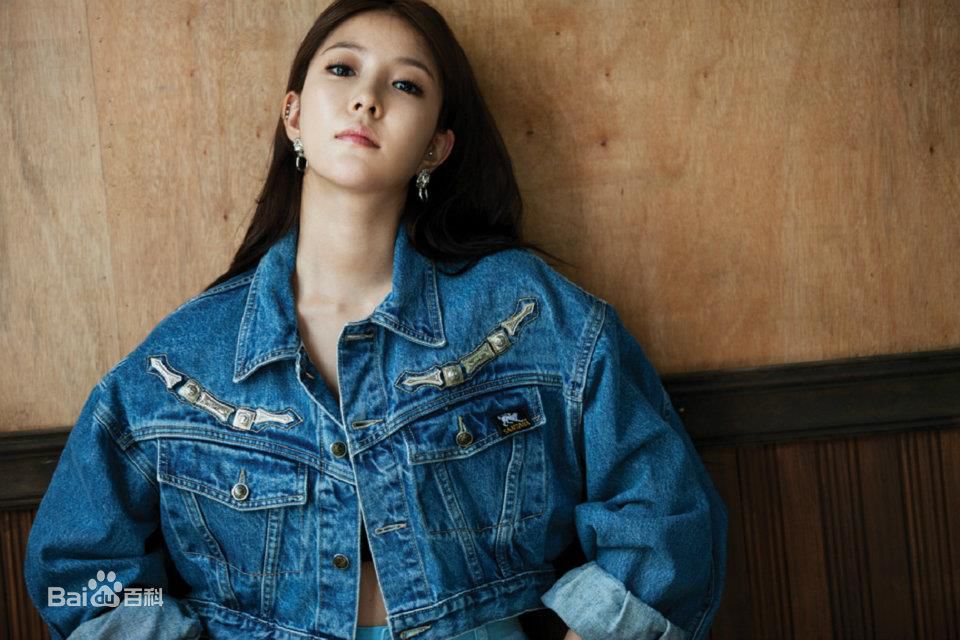 宝儿(Kwon BoA、、クォンボア)韩语七辑造型壁纸壁纸