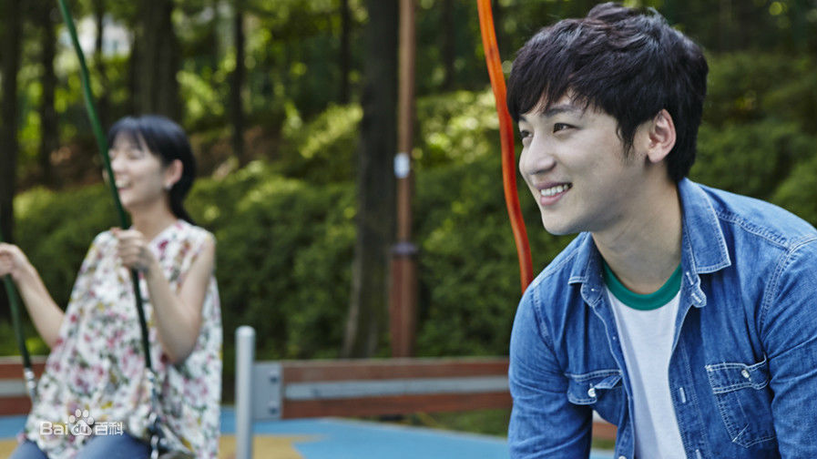 卞约汉(Byun Yo-han)三面镜子生活照