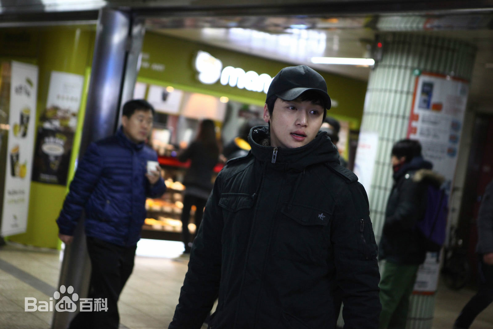 卞约汉(Byun Yo-han)Tinker Ticker图片图集