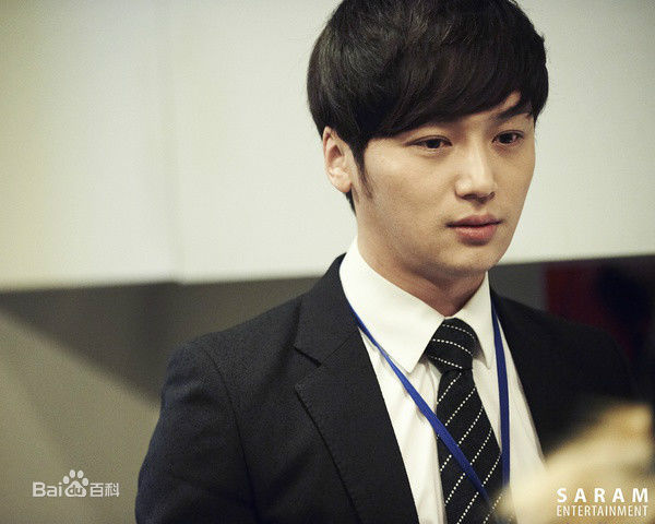 卞约汉(Byun Yo-han)未生壁纸壁纸