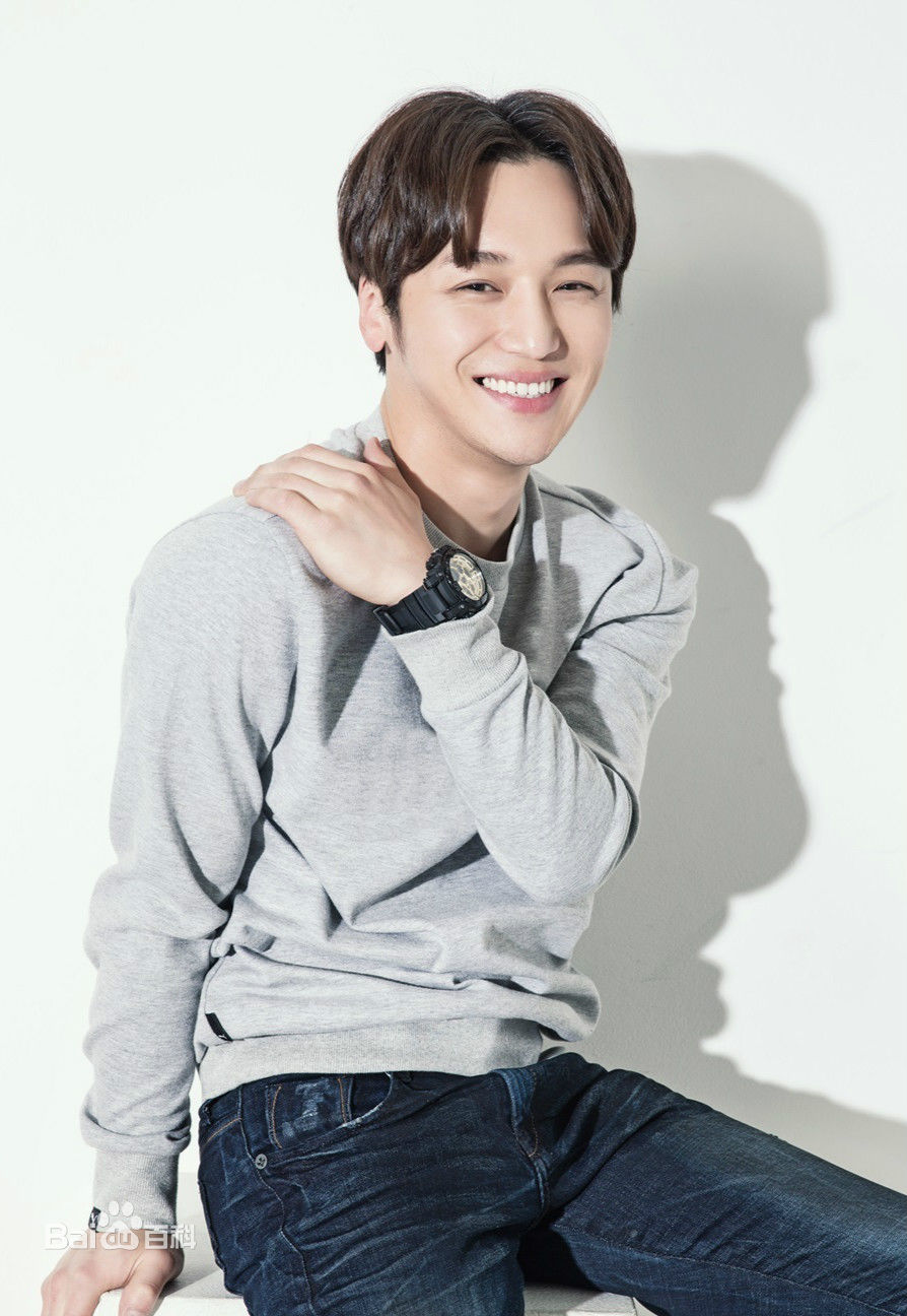 卞约汉(Byun Yo-han)前后照片