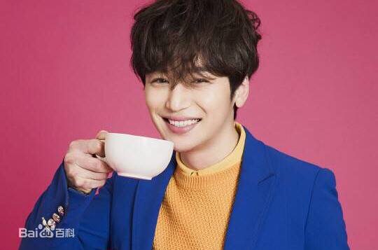 卞约汉(Byun Yo-han)前后照片