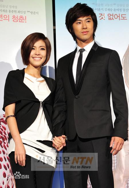 李允智(Lee yong ji)出席活动图片图册