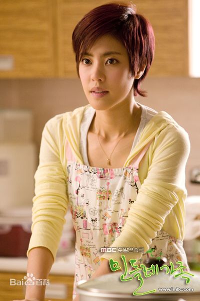 李允智(Lee yong ji)《蒲公英家族》最优质剧照