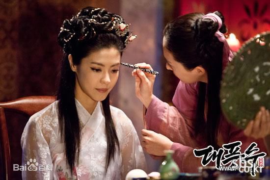 李允智(Lee yong ji)大风水性感图片图集