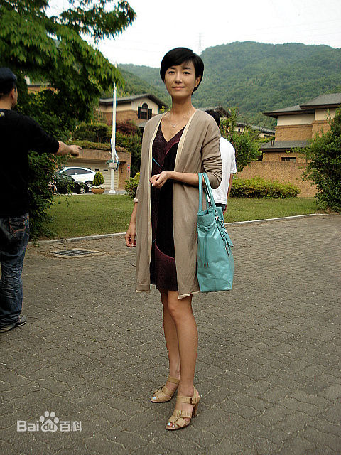 吴妍秀(韩文： 日文：オ·ヨンス)前后照片