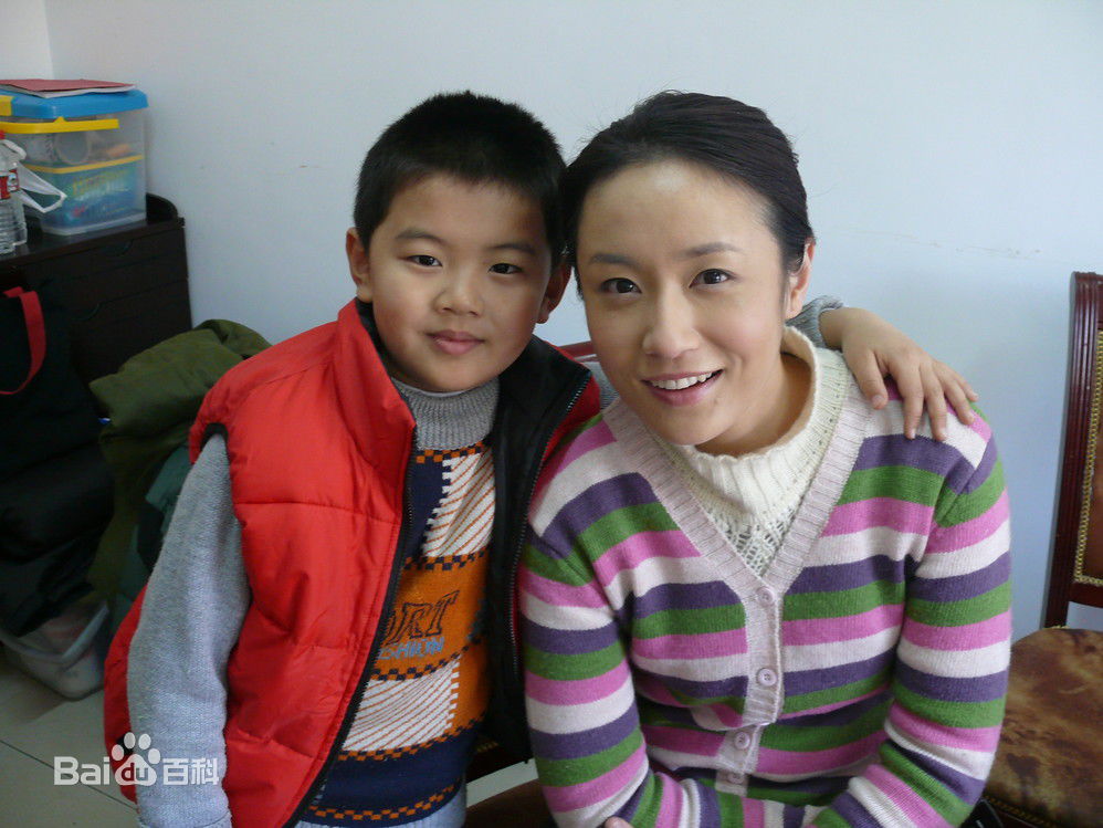 丁洋参演电视剧《人活一张脸》精选剧照