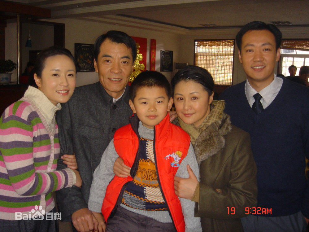 丁洋参演电视剧《人活一张脸》精选剧照