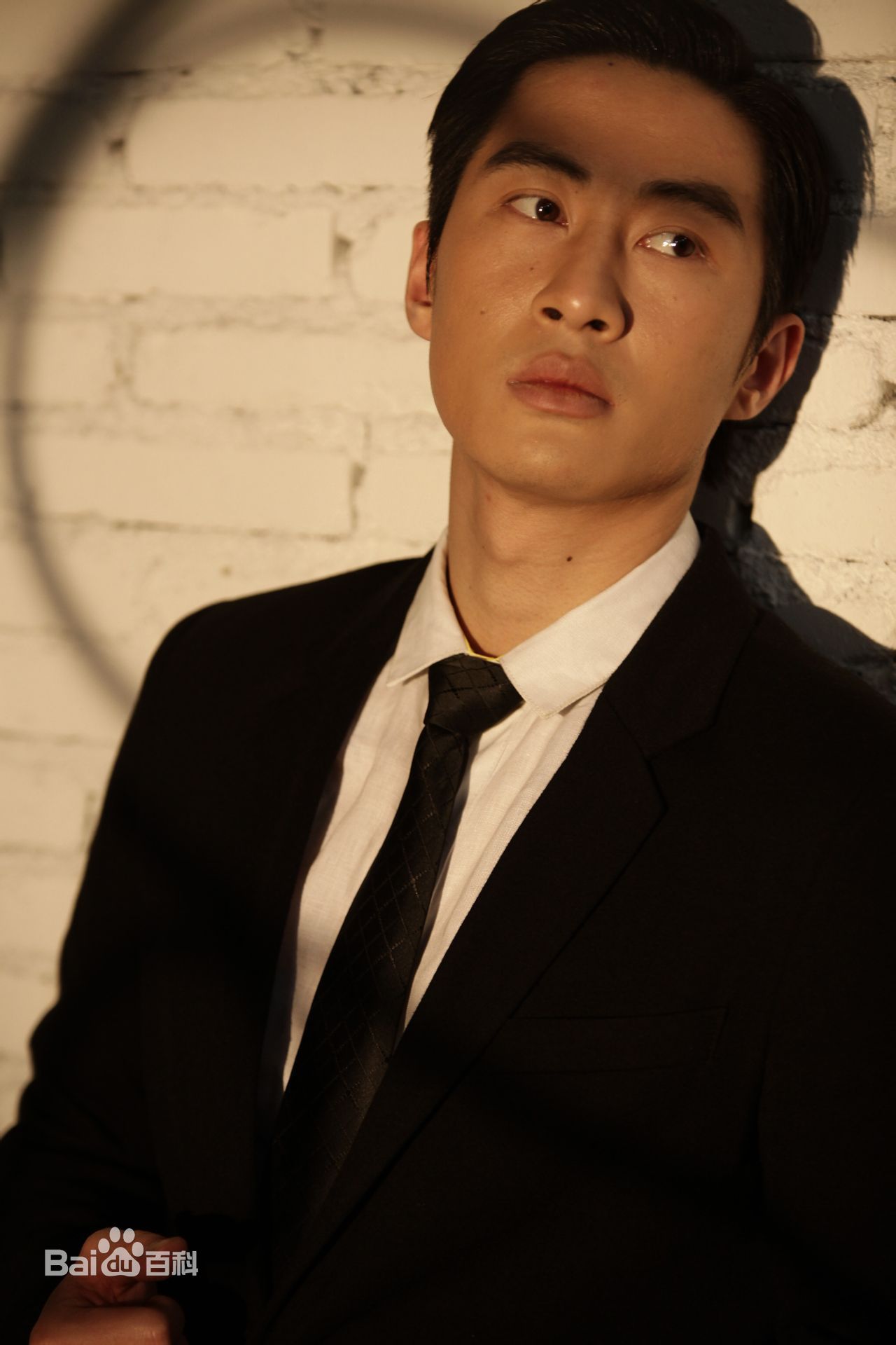 梁传斌(Bany Liang)最新梁乐燃壁纸