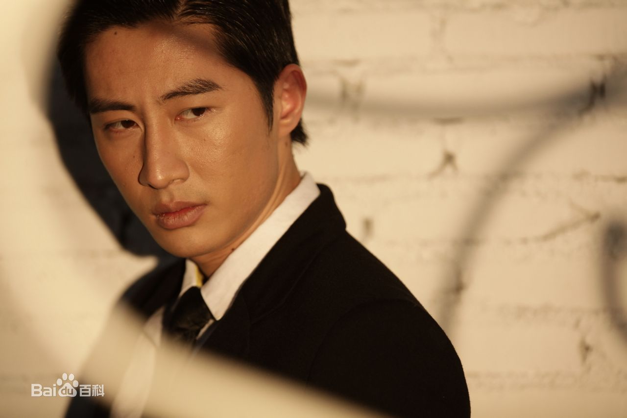 梁传斌(Bany Liang)最新梁乐燃壁纸