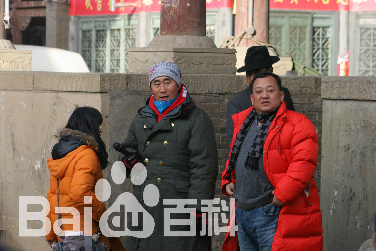 高清陈强在电视剧《我叫王土地》现场中的图集