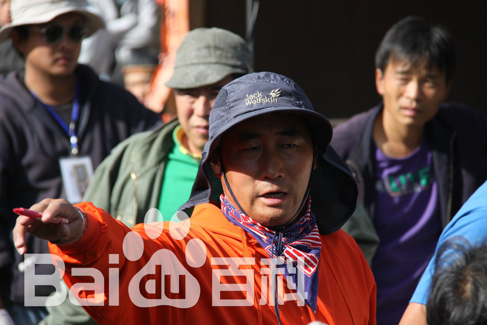 高清陈强在电视剧《我叫王土地》现场中的图集