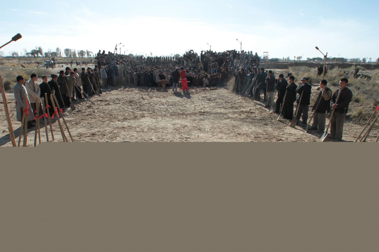 高清陈强在电视剧《我叫王土地》现场中的图集