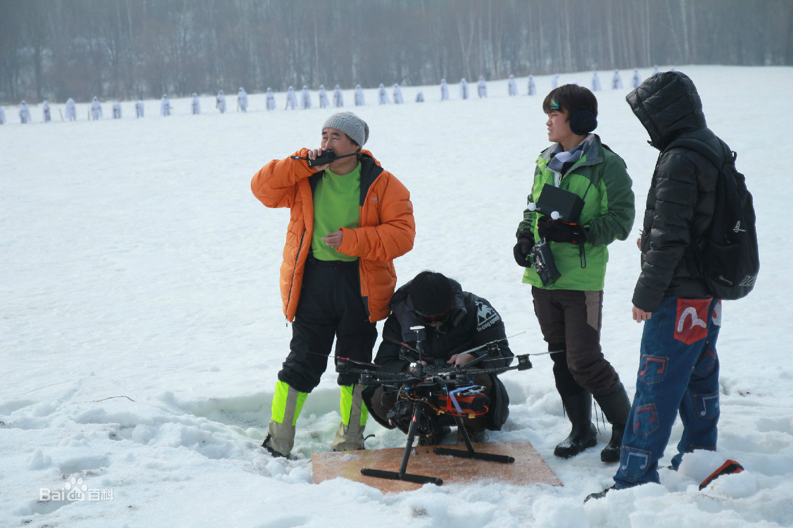 最新陈强在电视剧《绝地枪王》现场中的图集