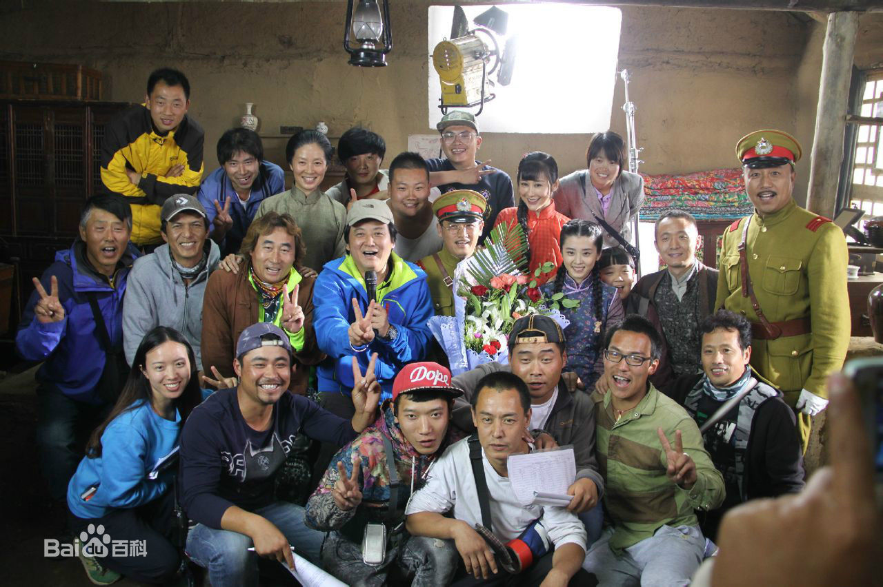 最新陈强在电视剧《绝地枪王》现场中的图集