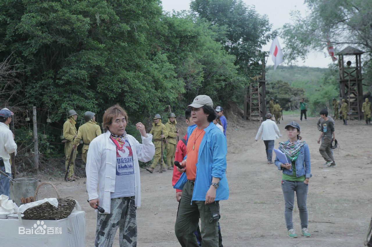 最新陈强在电视剧《绝地枪王》现场中的图集