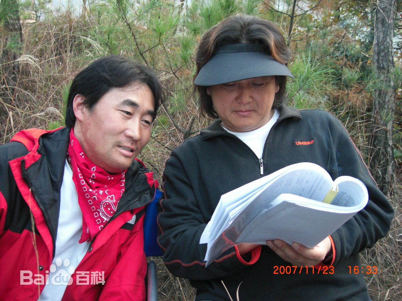 陈强在电视剧《东陵大盗》现场中的