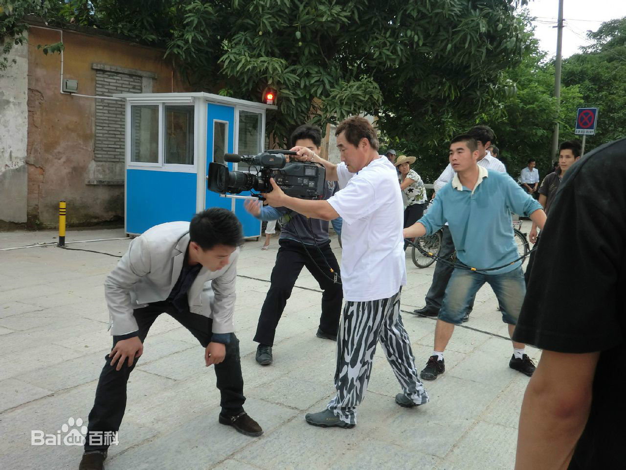 最全陈强在电视剧《便衣支队》现场中的相册