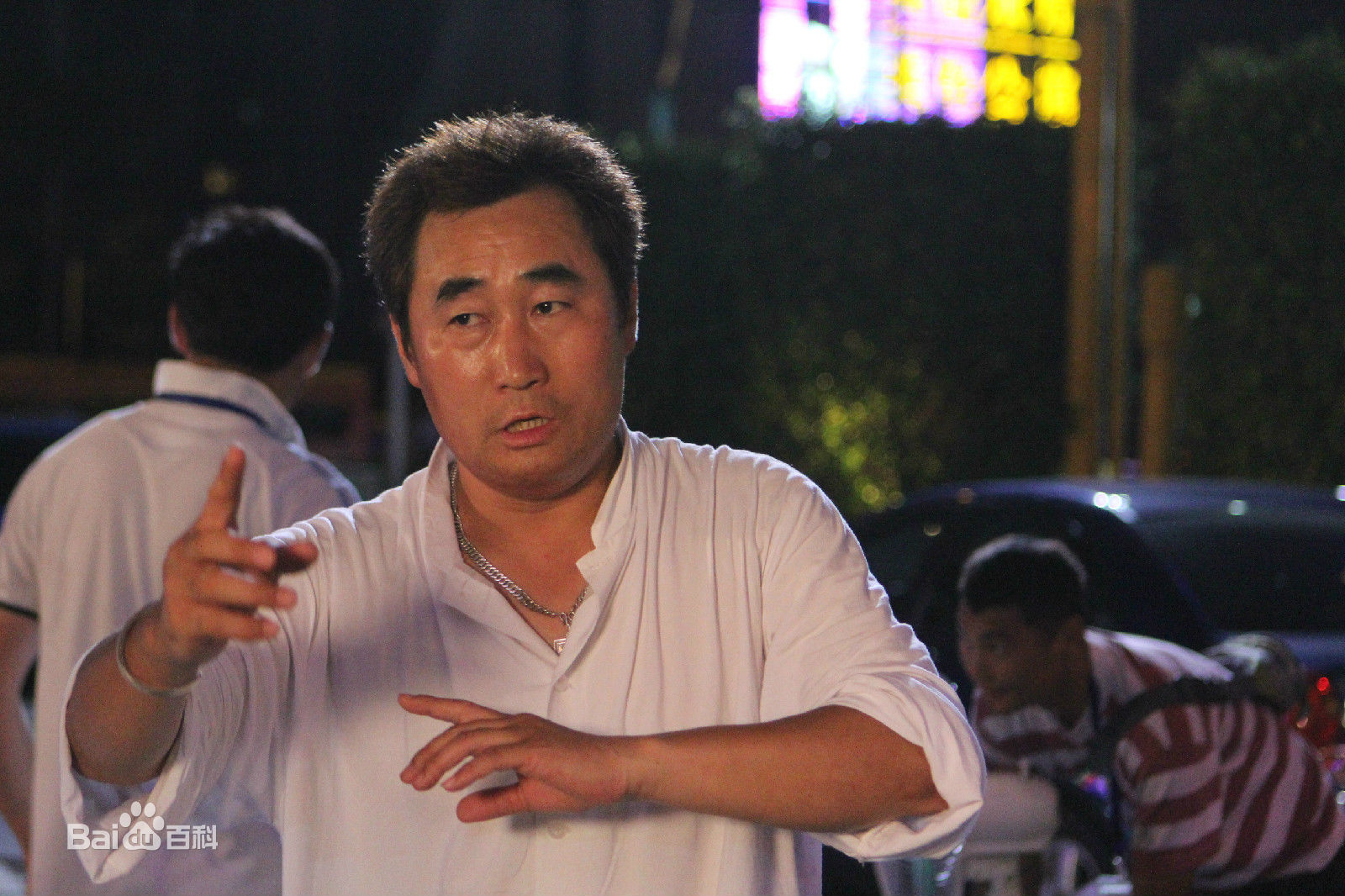 最全陈强在电视剧《便衣支队》现场中的相册