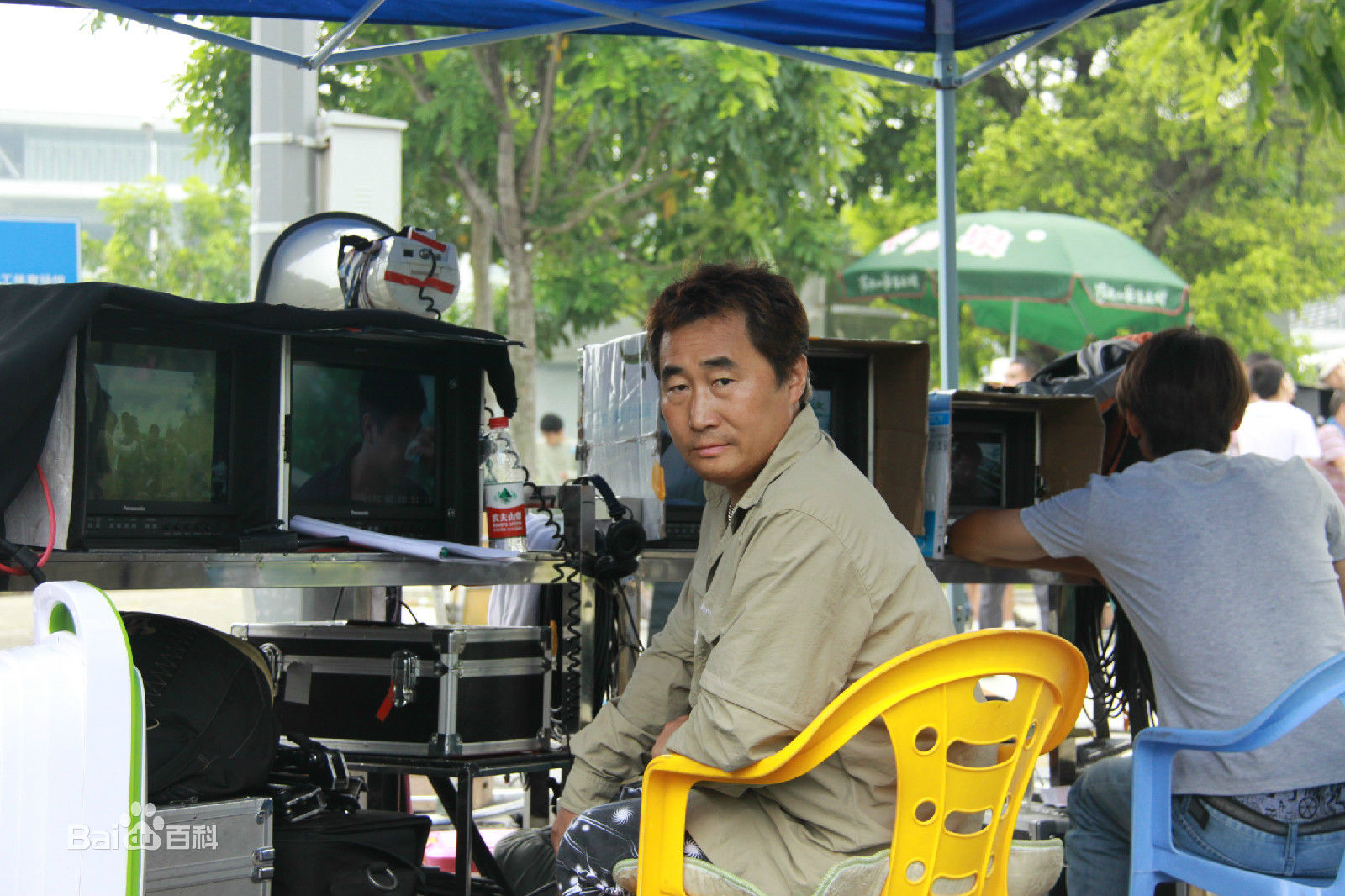 最全陈强在电视剧《便衣支队》现场中的相册