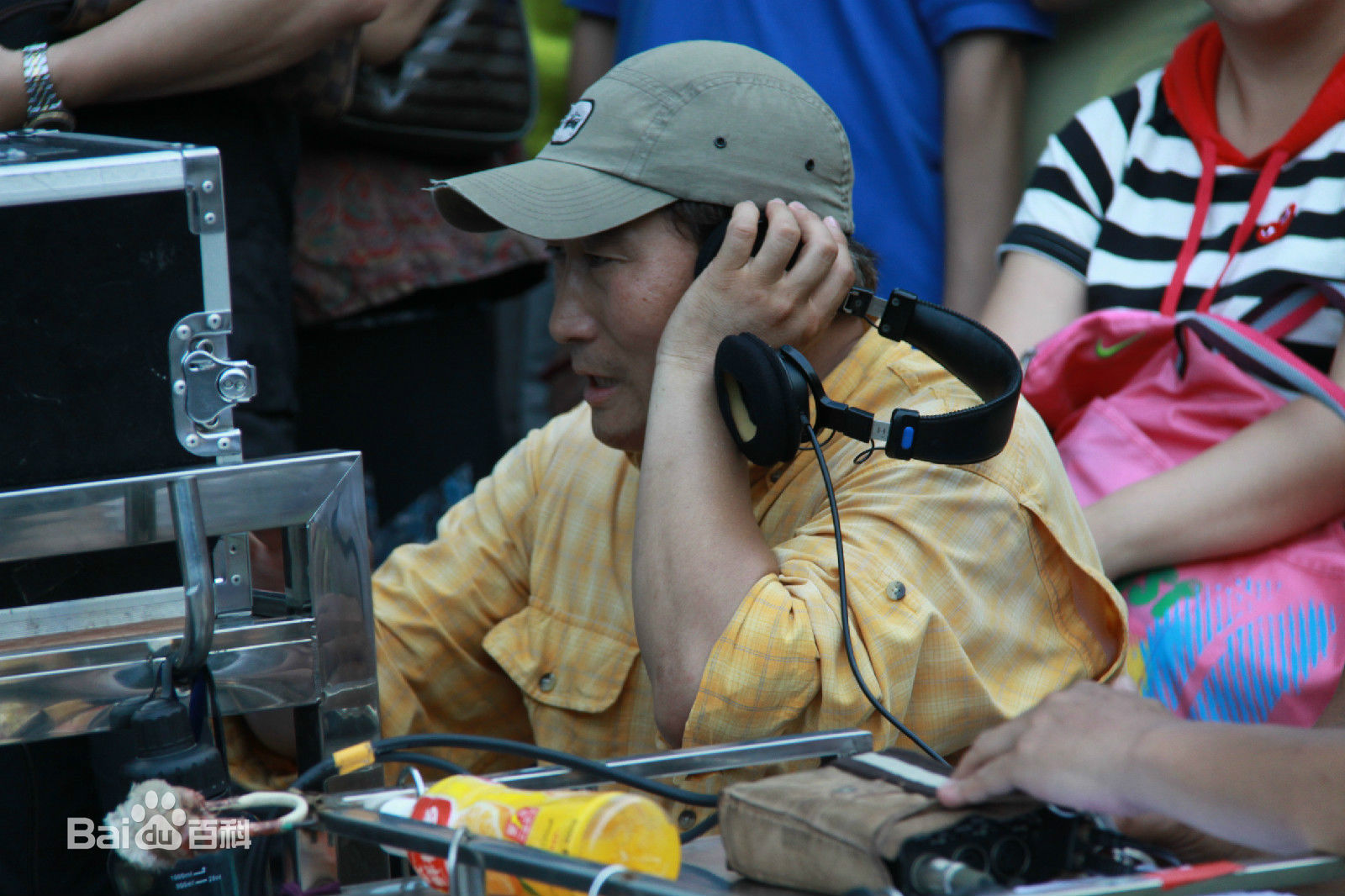 最全陈强在电视剧《便衣支队》现场中的相册