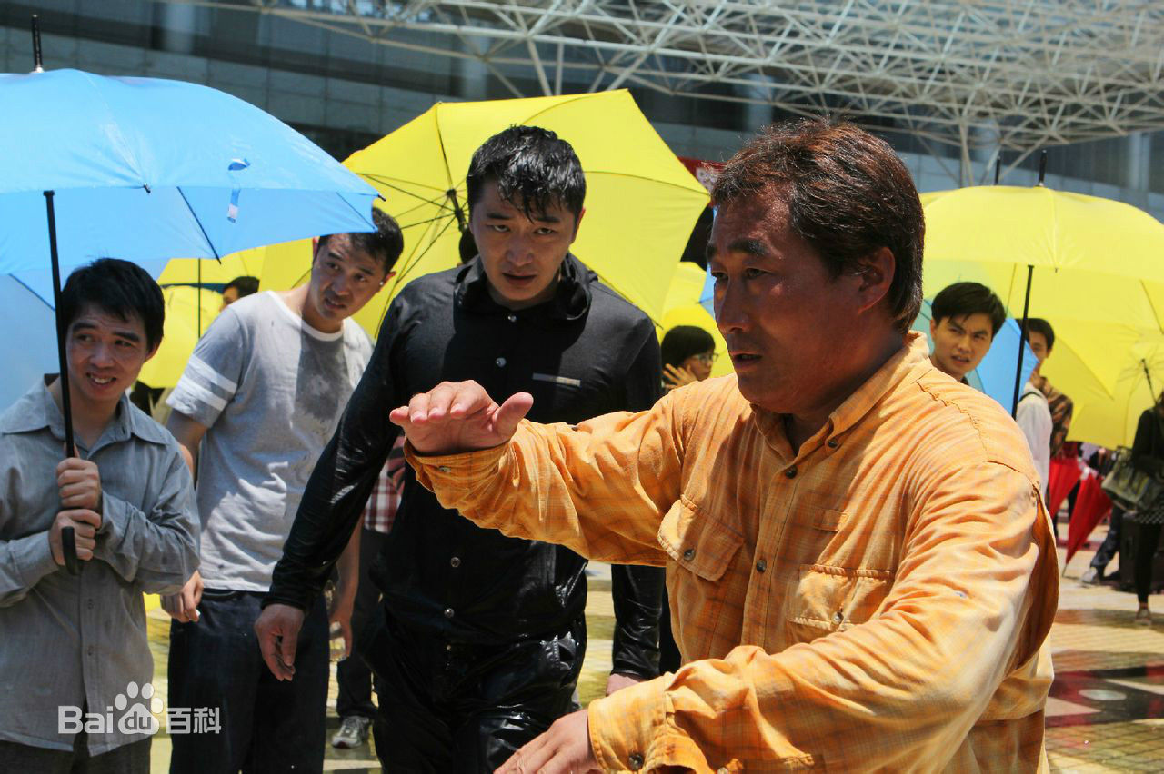 最全陈强在电视剧《便衣支队》现场中的相册