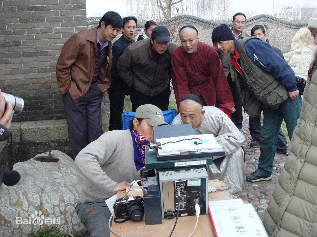 精选陈强在电视剧《白银谷》现场中的图册