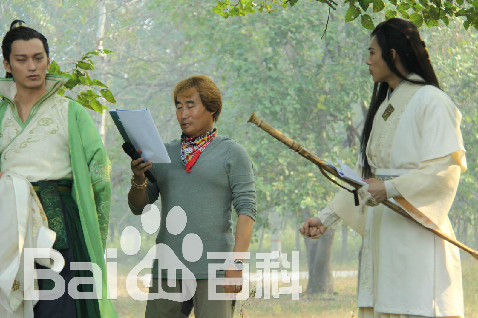 最新陈强在电视剧《兰陵王妃》现场中的壁纸